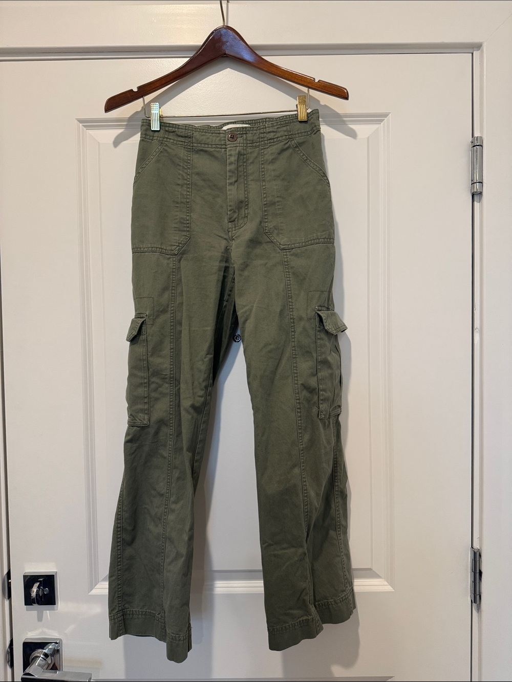 Abercrombie & Fitch Olive Cargo Pants for women size: 25 short